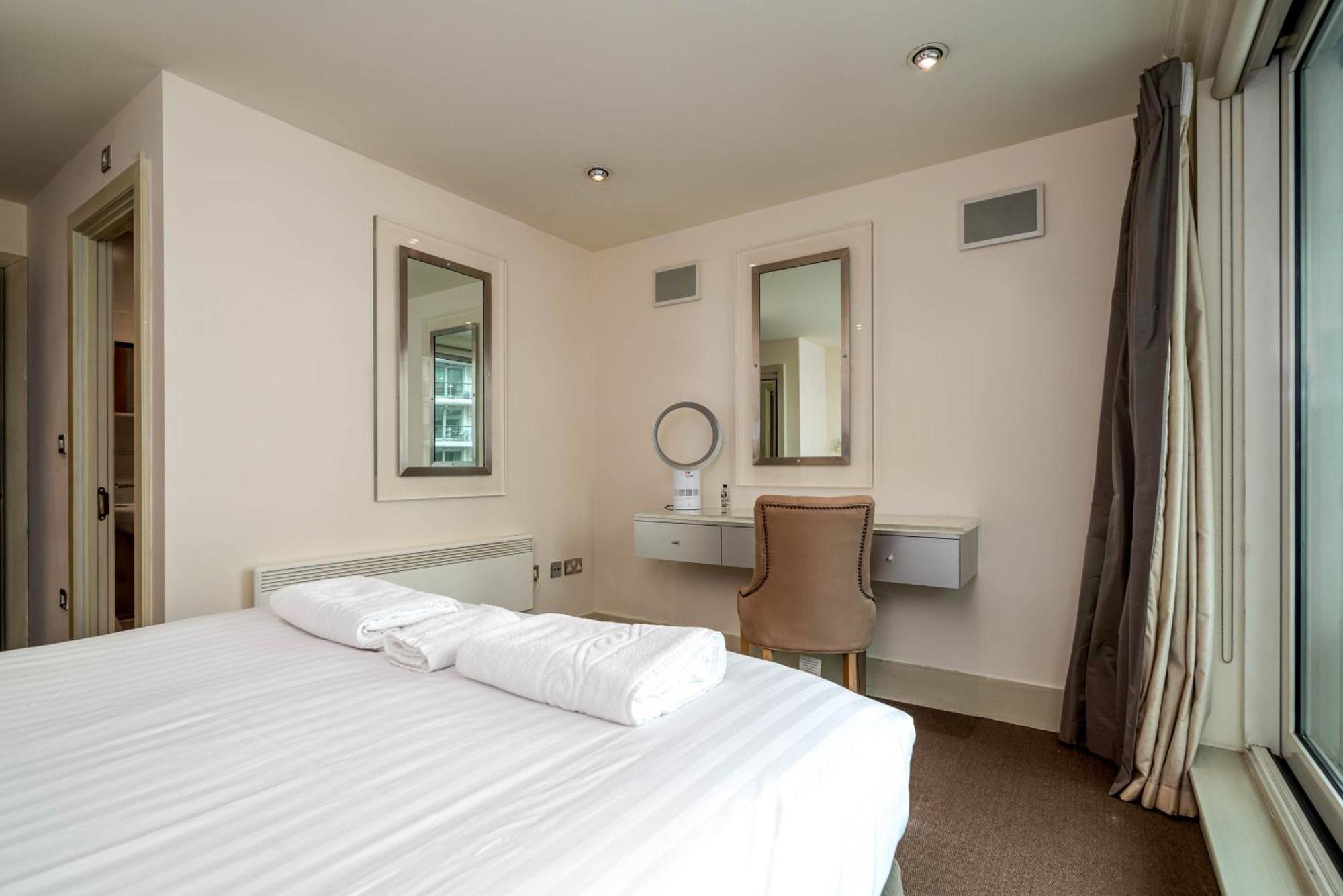 Fabulous 3 Bed Apartment In Vauxhall London Exterior foto